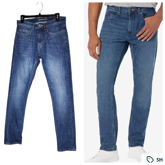 Rodd & Gunn straight fit medium wash men's jeans.Size 30x32.